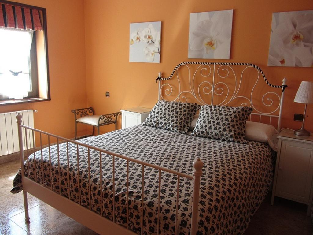 Vivienda Sampedri Βίλα Σαντιγιάνα ντελ Μαρ Δωμάτιο φωτογραφία